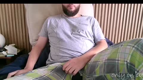 Snapshot of saucybonjo chatting on February 8, 2:38 pm Ben online show from February 8, 2:38 pm