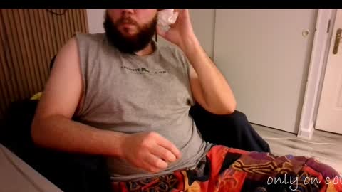 Snapshot of saucybonjo chatting on January 2, 2:11 am Ben online show from January 2, 2:11 am