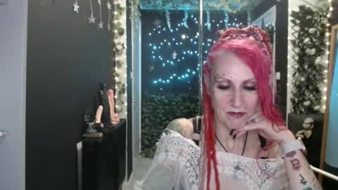 SaucySky online show from October 3, 10:29 pm