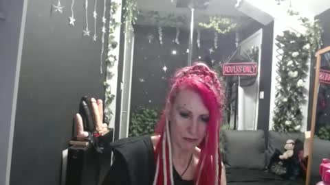 SaucySky online show from March 8, 2:04 am