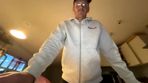 Sausagesandwitch23 online show from May 29, 8:51 pm