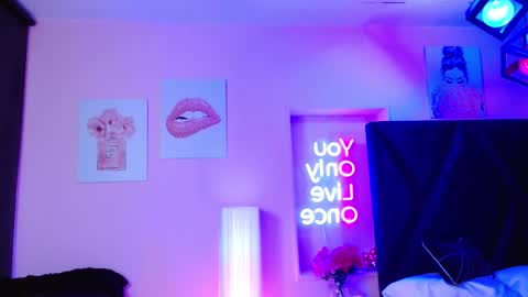 lilith online show from March 8, 3:32 am