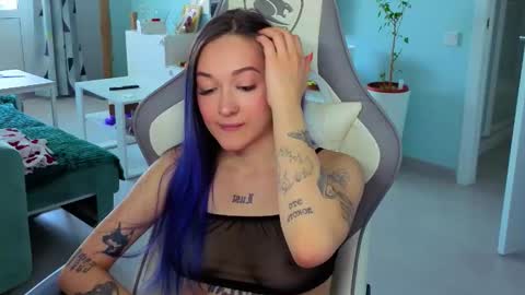 Ariel online show from June 9, 3:50 am