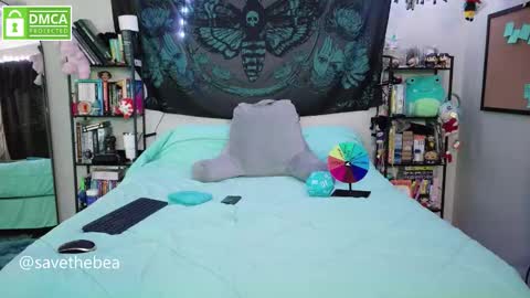 Bea online show from October 17, 6:01 pm