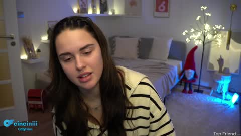 Naomi online show from December 1, 7:49 pm