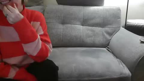 SB Couple online show from December 29, 6:49 pm