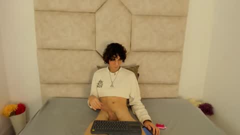 Snapshot of scaarlett_22 chatting on October 8, 5:52 pm scaarlett_22 online show from October 8, 5:52 pm