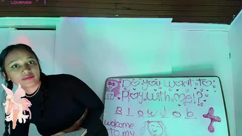 scarleett_ebony online show from May 31, 2:10 am