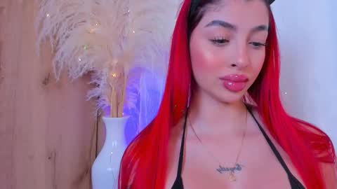 scarleett jones online show from October 20, 11:32 pm