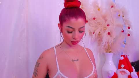 scarleett jones online show from December 14, 9:32 pm