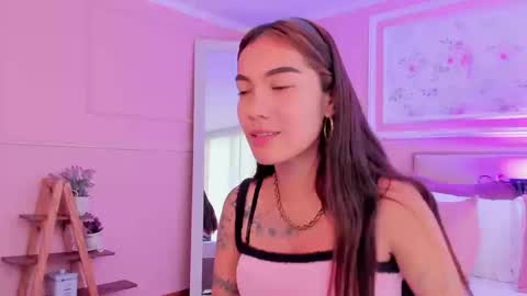 Scarlet online show from March 11, 4:43 pm