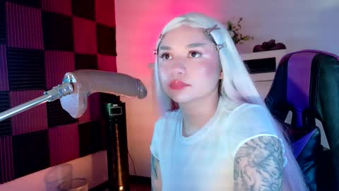 scarlet_gold online show from October 27, 2:55 am