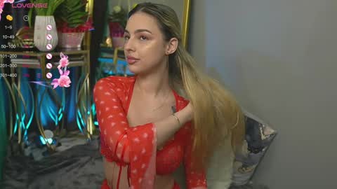 Scarlet online show from March 3, 10:31 pm