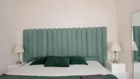 scarlett__noir online show from April 21, 1:42 am