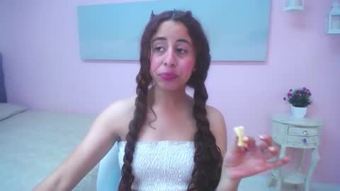 Scarlett online show from March 28, 1:12 pm