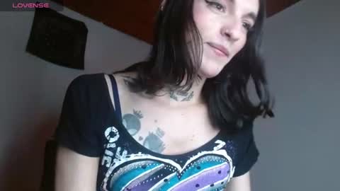scarlet online show from June 25, 10:31 am