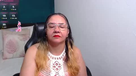 Snapshot of scarlett_duboi1 chatting on October 19, 2:16 am Scarlett online show from October 19, 2:16 am