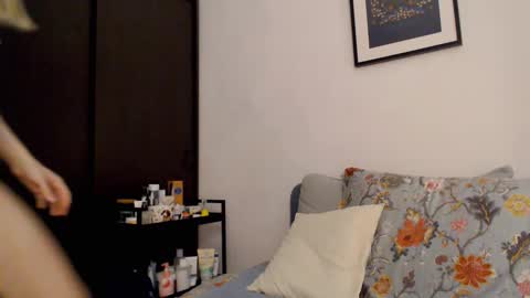 Scarlett online show from March 29, 5:25 pm