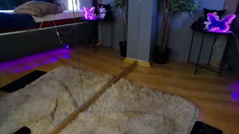 scarlettjakobs online show from February 12, 7:56 am