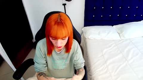 Scarlett online show from September 19, 1:26 pm