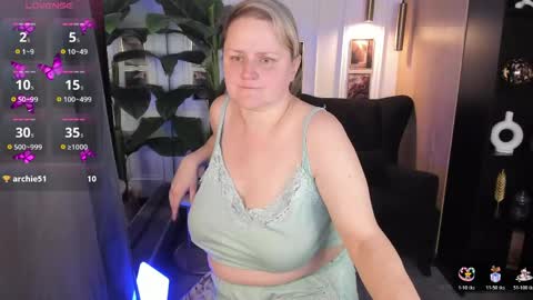 Scarlett online show from May 15, 6:44 am