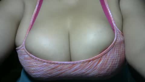 mai latina online show from June 3, 2:33 pm