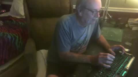 scotsman_62 online show from March 28, 7:10 am