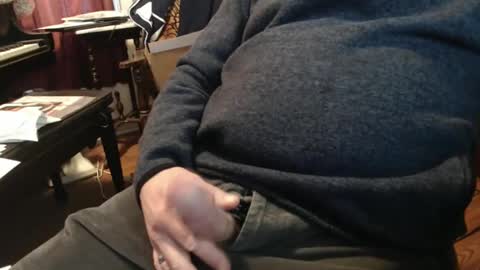Snapshot of scottbearfun chatting on December 2, 4:15 pm scottbearfun online show from December 2, 4:15 pm