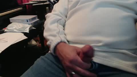 Snapshot of scottbearfun chatting on December 4, 3:59 pm scottbearfun online show from December 4, 3:59 pm