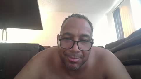 sdblkmale2131 online show from September 19, 5:16 pm