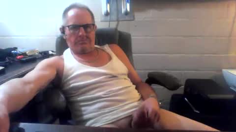 eating pussy  sucking dick online show from April 14, 7:00 am