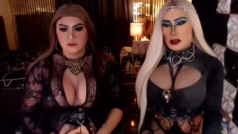 sductiveelegantts online show from June 13, 12:43 am