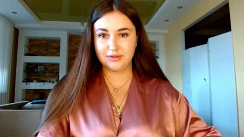 Elizabeth  online show from October 30, 11:44 am