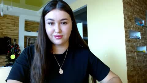 Elizabeth  online show from January 19, 8:57 am