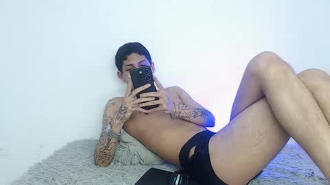  CAMILA Y SEBASTIAN online show from January 13, 7:05 am