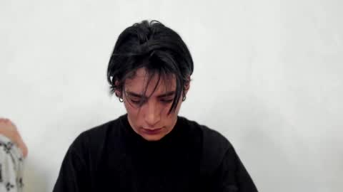 sebastian online show from December 1, 4:32 pm