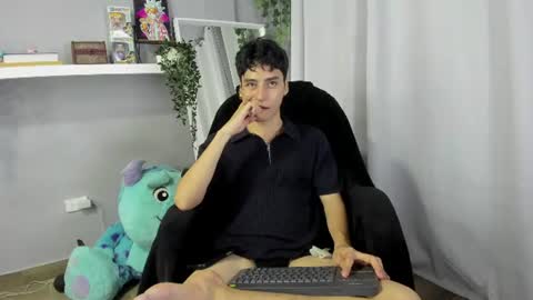 sebastian online show from July 25, 11:57 pm