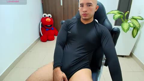 juan  sebastian online show from October 8, 2:56 pm