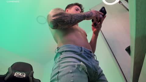 Lucian Sinclair online show from February 7, 3:55 am