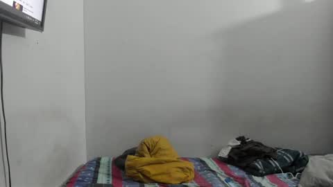 Snapshot of sebastianp13 chatting on January 7, 6:59 am sebatian palacios online show from January 7, 6:59 am