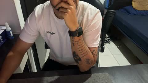 sebaz044 online show from October 13, 4:47 am