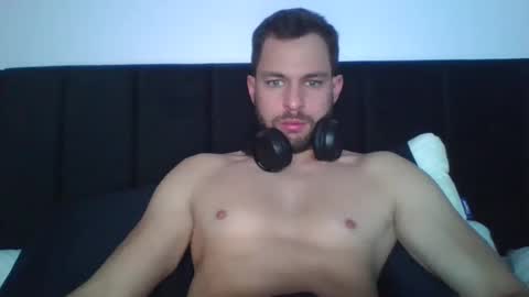 secrecrf online show from November 8, 8:17 am