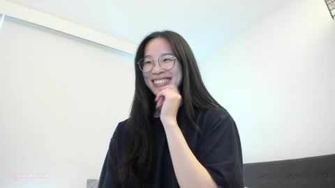 Angela online show from May 9, 2:28 am