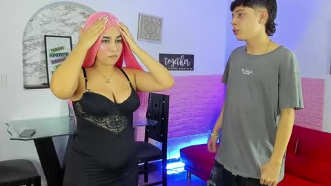 secretluna_ online show from April 16, 1:38 am