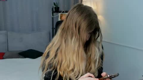 secrettier online show from March 19, 5:02 am