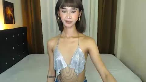 ashly online show from April 30, 8:57 pm