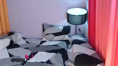 Snapshot of seductive_jhanna chatting on September 9, 9:04 pm seductive_jhanna online show from September 9, 9:04 pm