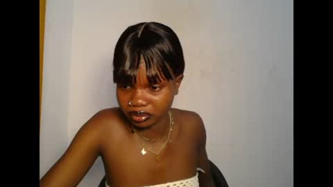 seductive_sugar247 online show from June 18, 3:01 am