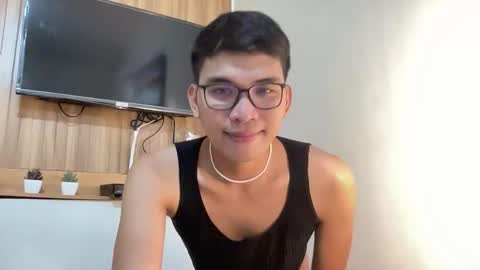 Snapshot of seductive_william chatting on October 21, 6:00 pm William online show from October 21, 6:00 pm