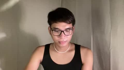 Snapshot of seductive_william chatting on September 18, 12:20 pm William online show from September 18, 12:20 pm